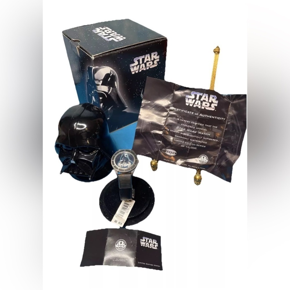 Star Wars Darth Vader Fossil Collectable Watch NWT - image 2